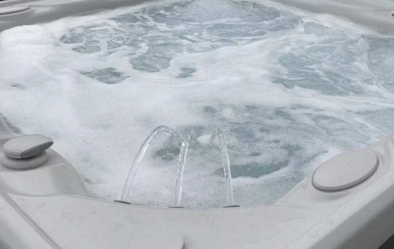 hot bath tub foam